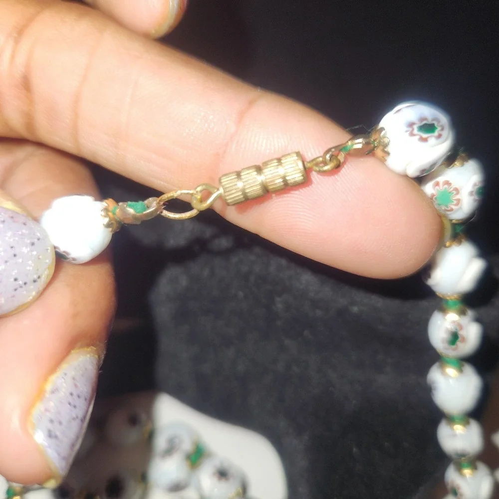 Vintage Venetian Murano Millefiori Glass Bead Necklace White Floral Hand Knotted - Picture 5 of 11